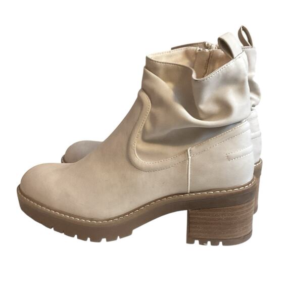 Bullboxer B-52 Beige Luge Sole Ankle Booties Women's 9M Chunky Heel Side Zip - Picture 6 of 11